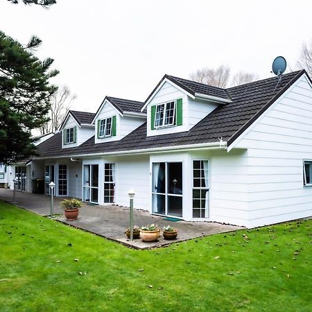 Bucket Tree Lodge Tawa Luaran gambar